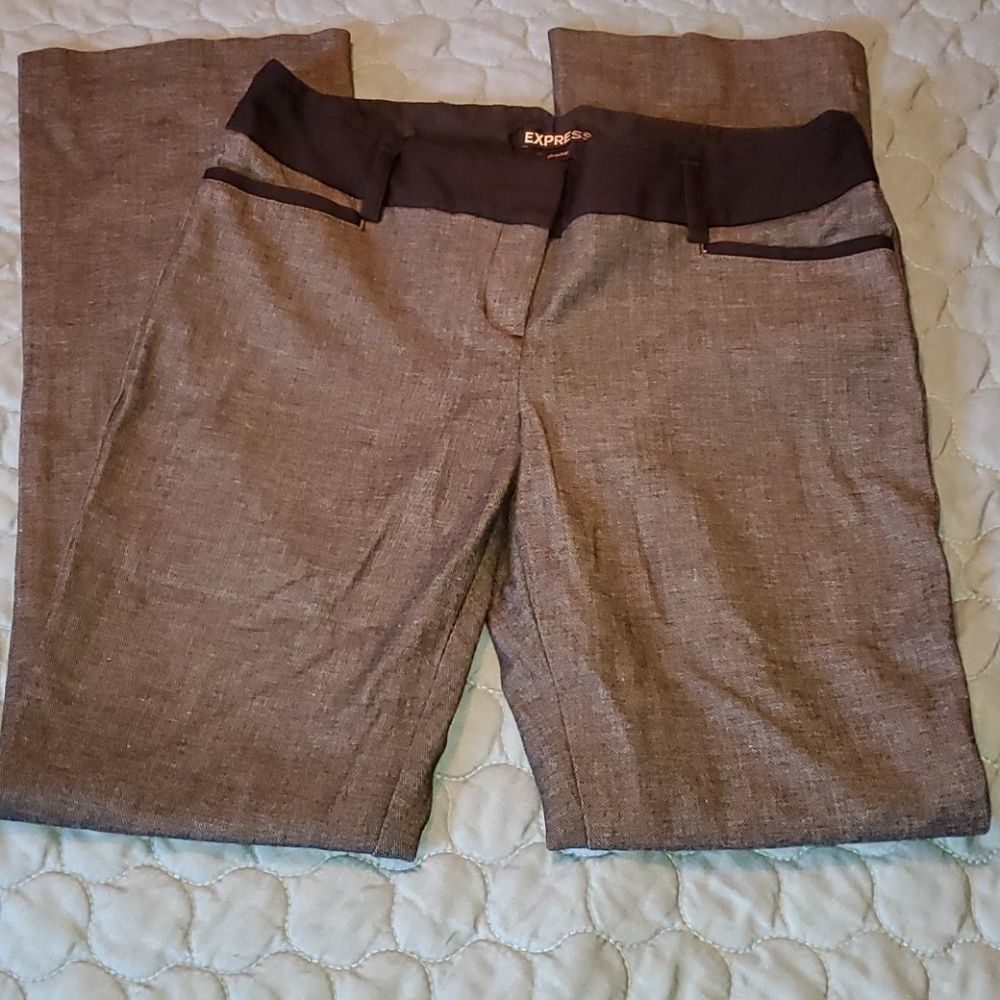 Express Columnist- Size2s - image 1